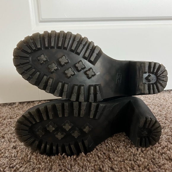 Dr Marten's - Magdalena Heel Bootie - EUR 39 US 8 - Picture 8 of 9